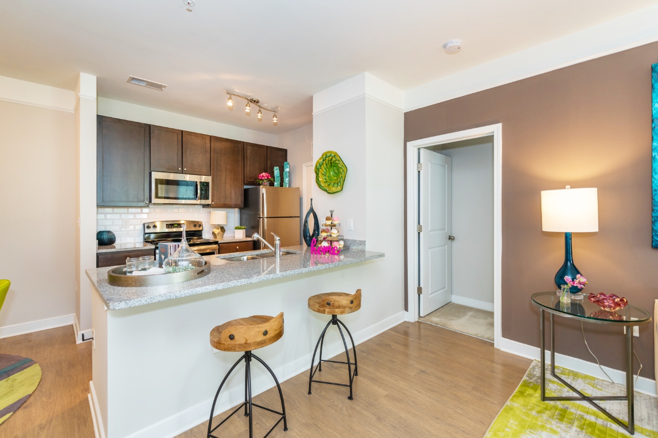 The 2 bedroom Apartment Commonwealth at York Apartments